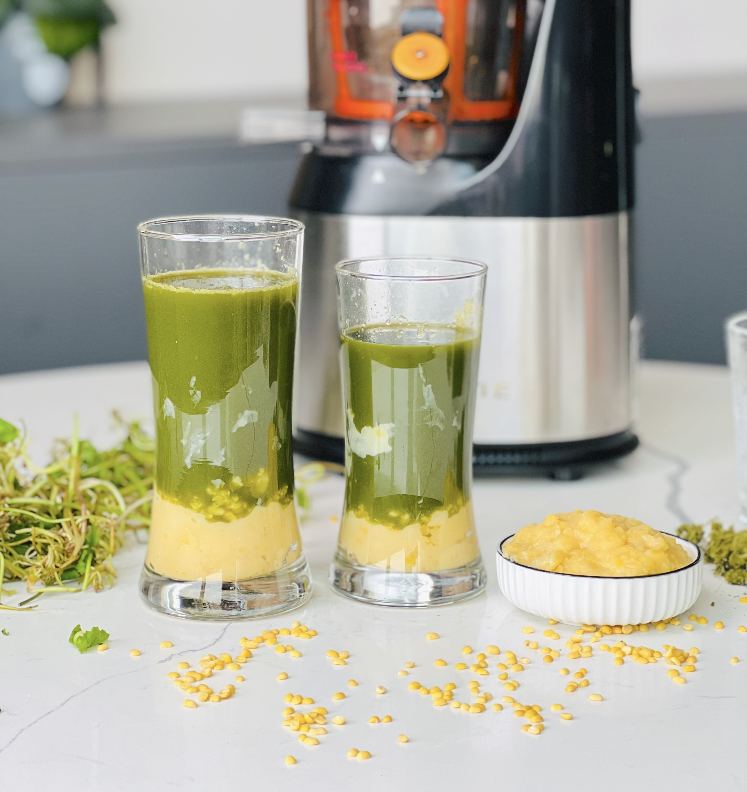 Bột rau má làm sinh tố đậu xanh